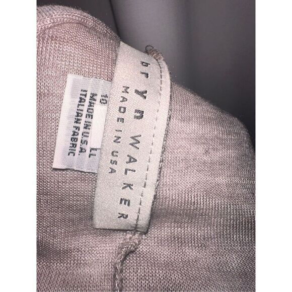 GREAT CONDITION WOMEN Bryn Walker 100% Lyocell sweater cardigan size Medium lage - Picture 2 of 5